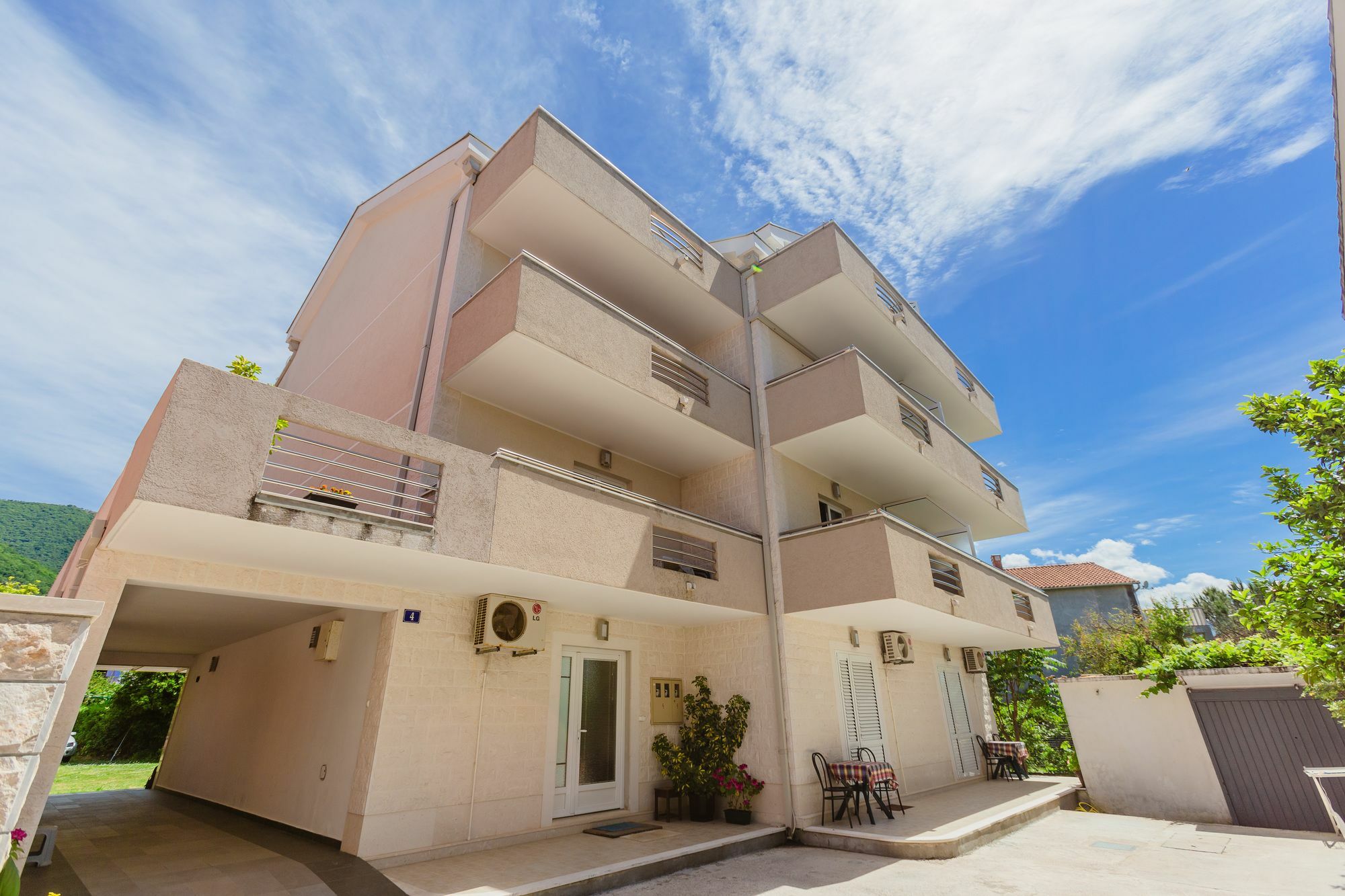 Rosic Apartments Tivat Kültér fotó